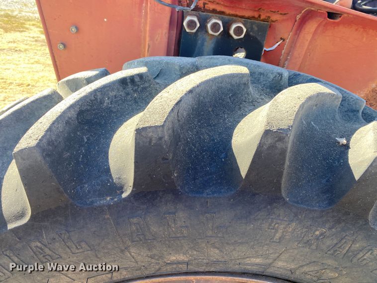 image for item JW9352 1995 Case IH 3220  tractor