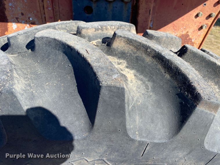 image for item JW9352 1995 Case IH 3220  tractor