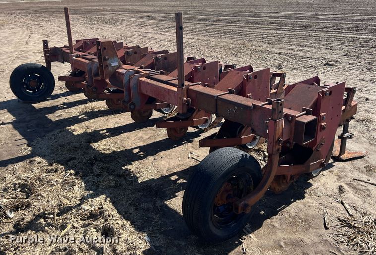 image for item KF9809 Row crop cultivator