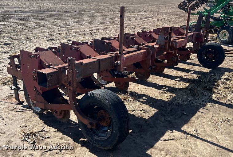 image for item KF9809 Row crop cultivator
