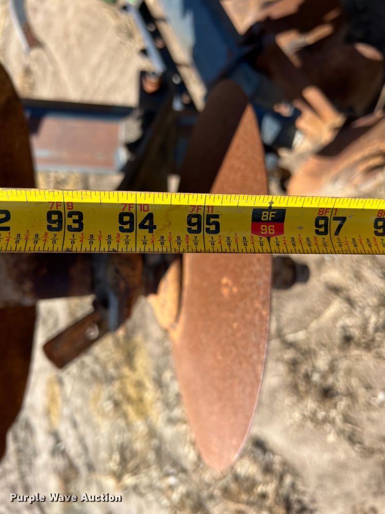 image for item KF9812 John Deere  tandem disk