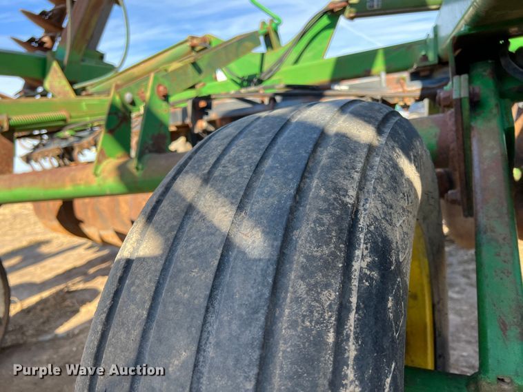 image for item KF9812 John Deere  tandem disk