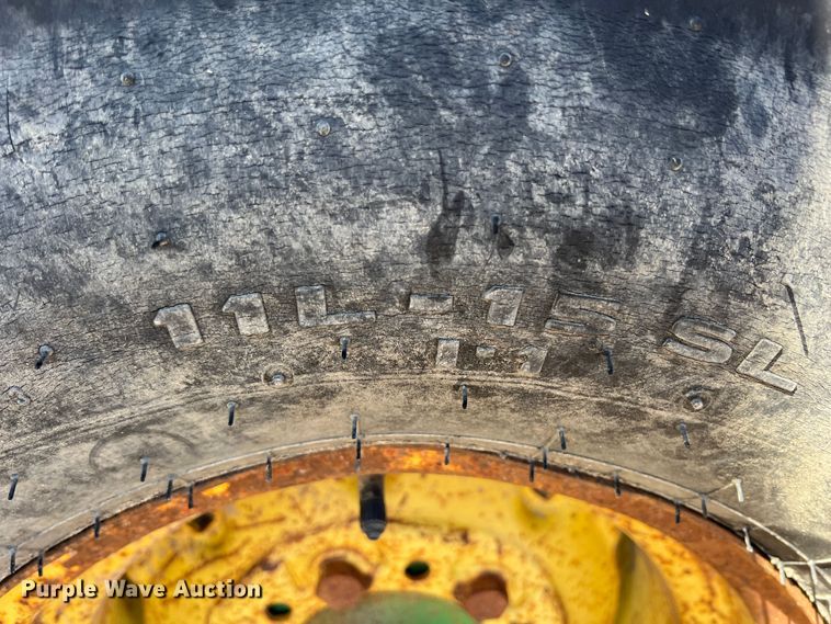 image for item KF9812 John Deere  tandem disk