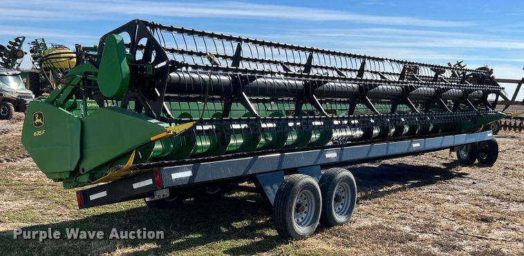 image for item KF9813 John Deere 635F  flex head