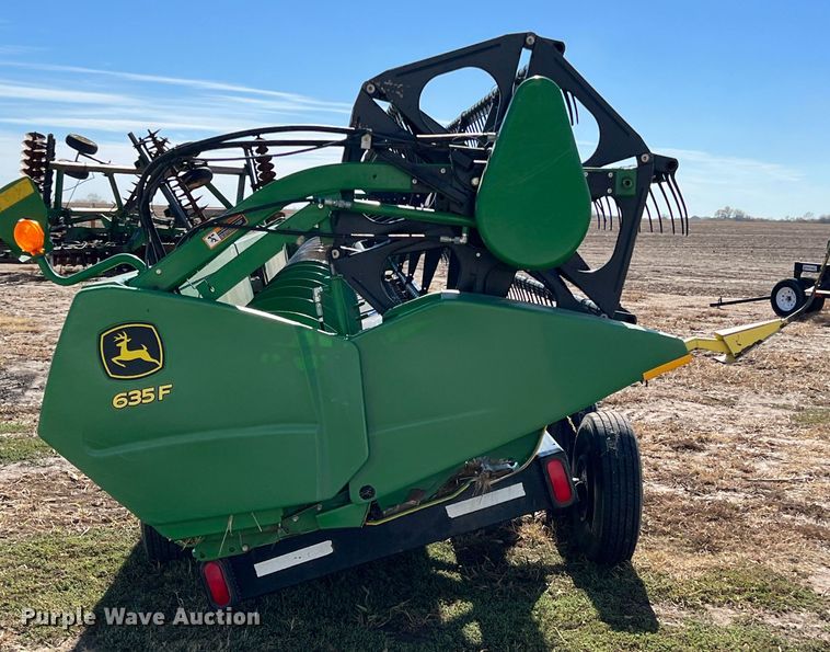 image for item KF9813 John Deere 635F  flex head