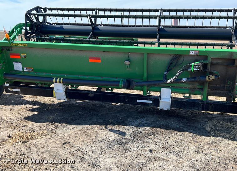 image for item KF9813 John Deere 635F  flex head