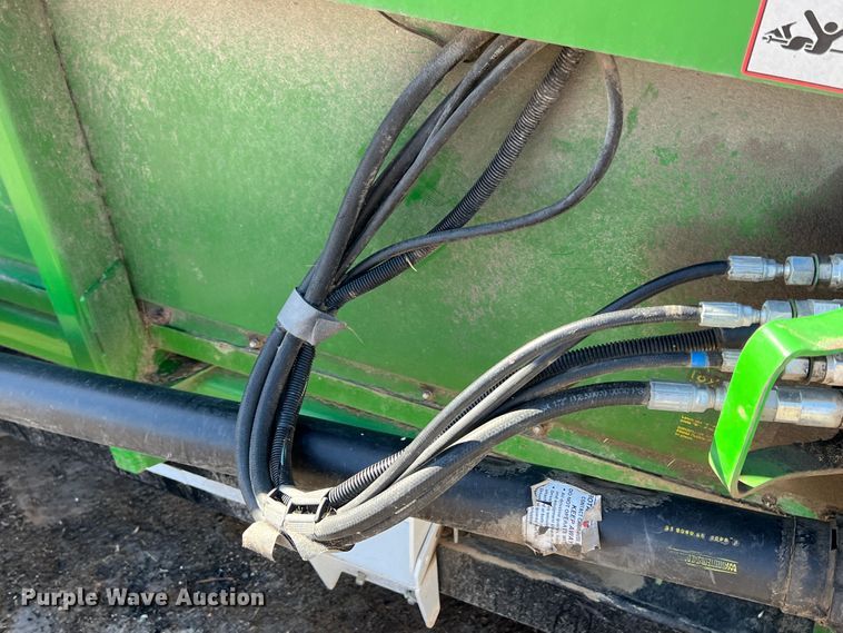 image for item KF9813 John Deere 635F  flex head