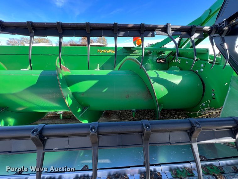 image for item KF9813 John Deere 635F  flex head