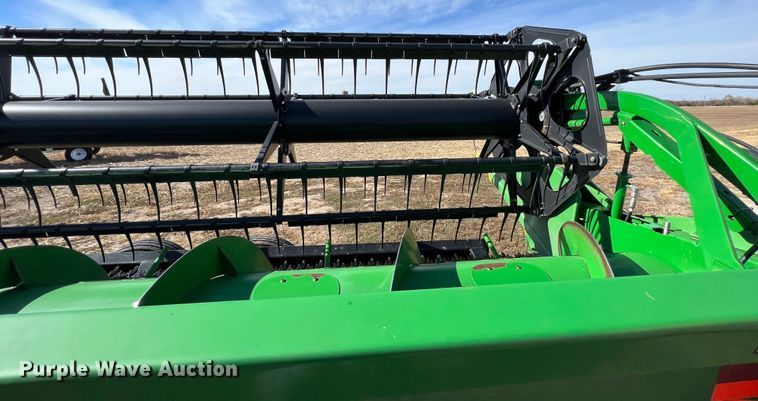 image for item KF9813 John Deere 635F  flex head