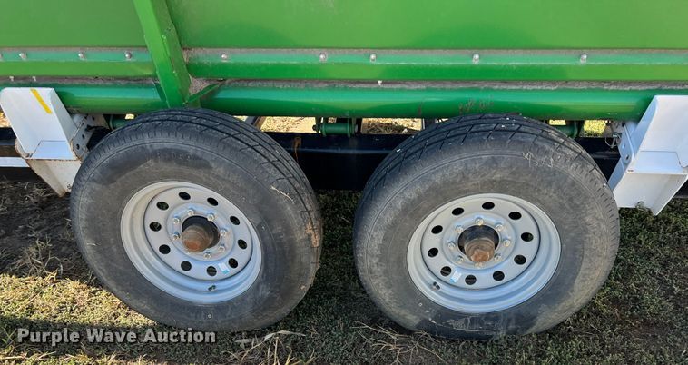 image for item KF9813 John Deere 635F  flex head