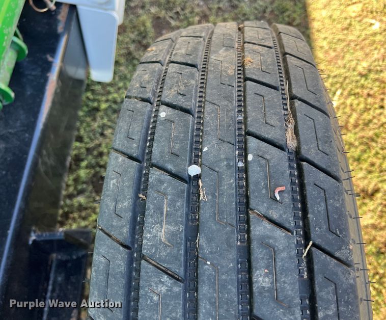 image for item KF9813 John Deere 635F  flex head