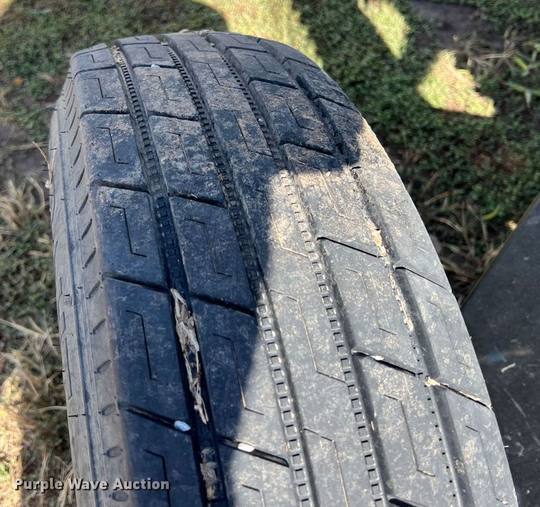 image for item KF9813 John Deere 635F  flex head