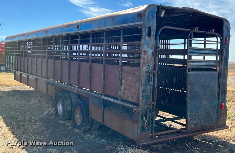 image for item KF9816 1993 Coose  livestock trailer