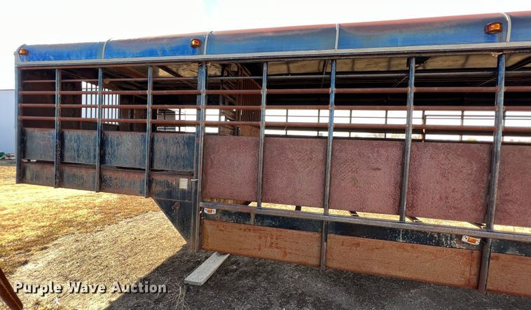 image for item KF9816 1993 Coose  livestock trailer
