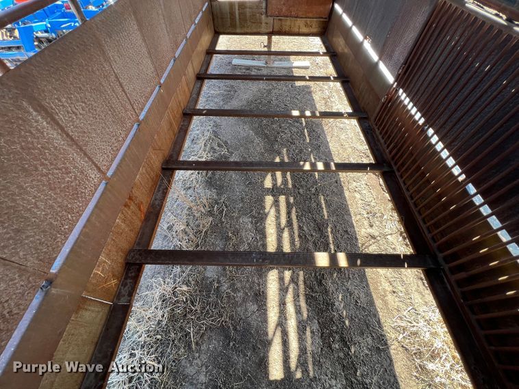 image for item KF9816 1993 Coose  livestock trailer