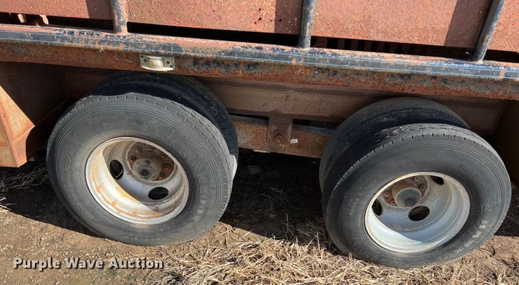 image for item KF9816 1993 Coose  livestock trailer