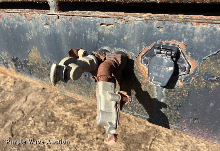 image for item KF9816 1993 Coose  livestock trailer