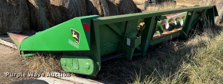 image for item KF9817 John Deere 843  corn head