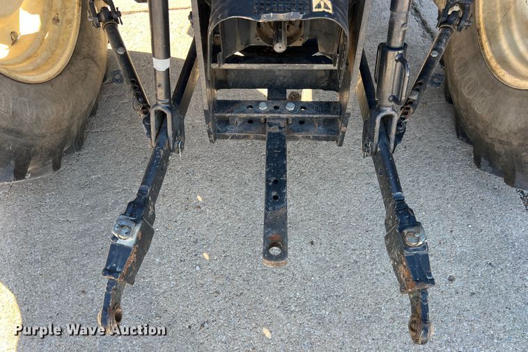 image for item KF9859 2007 New Holland TL100A  tractor