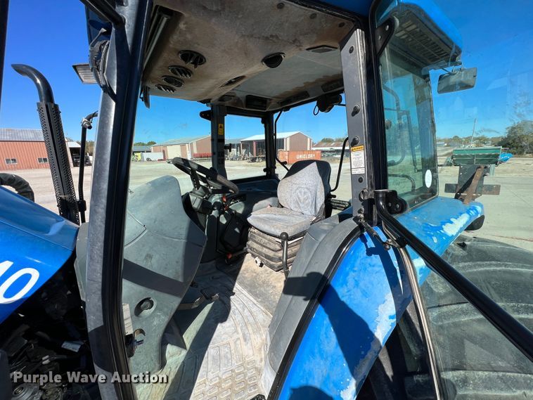 image for item KF9859 2007 New Holland TL100A  tractor