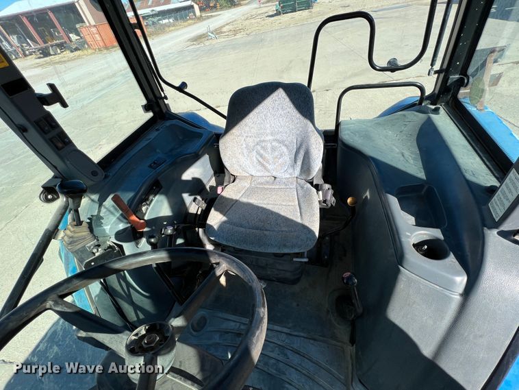 image for item KF9859 2007 New Holland TL100A  tractor