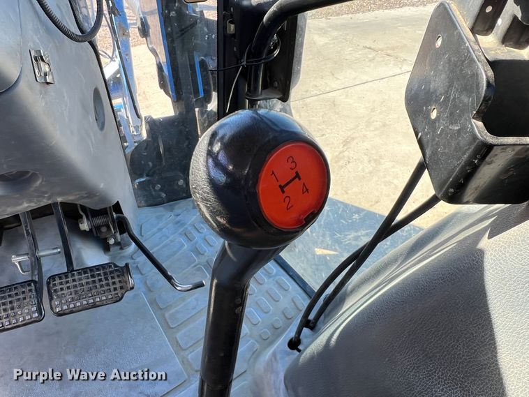 image for item KF9859 2007 New Holland TL100A  tractor