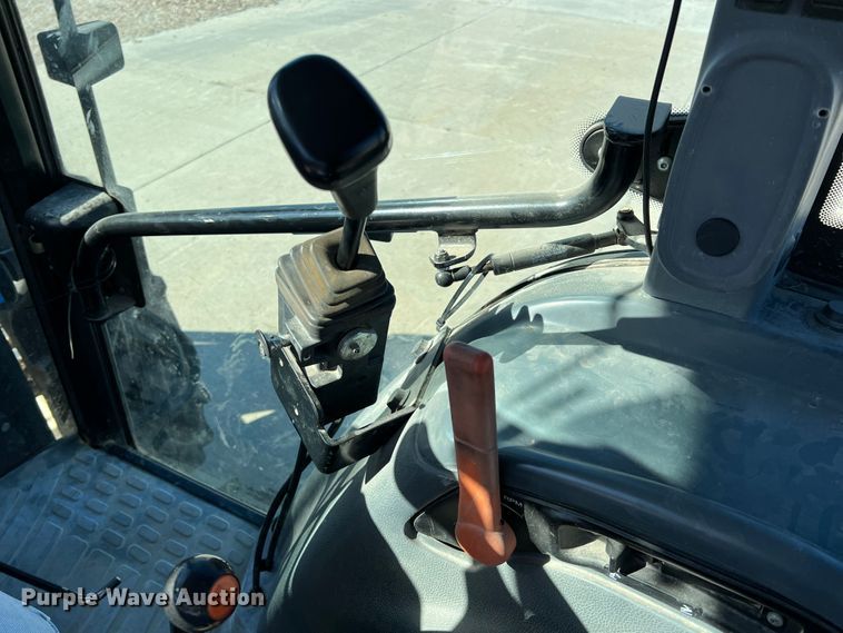 image for item KF9859 2007 New Holland TL100A  tractor