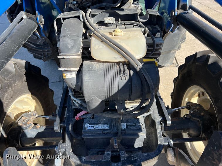 image for item KF9859 2007 New Holland TL100A  tractor