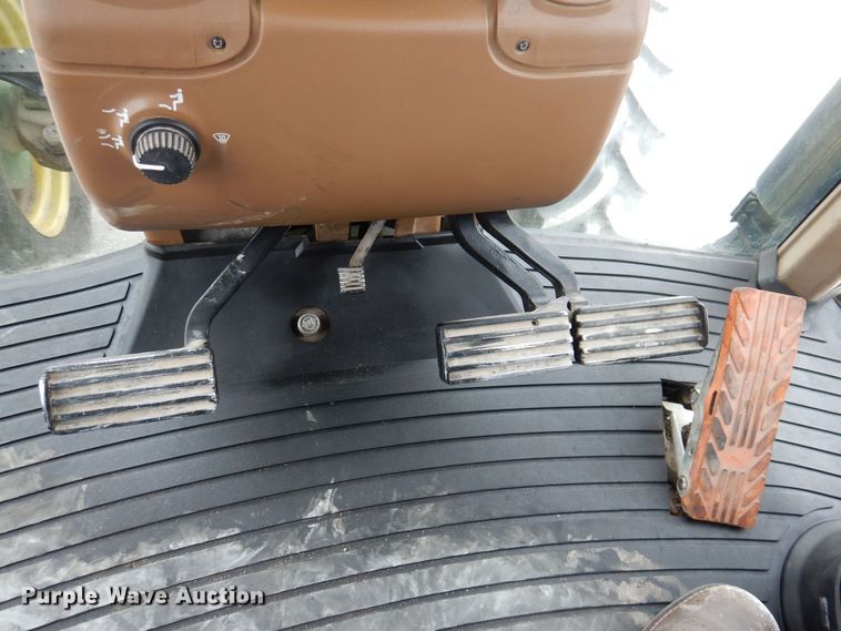 image for item KW9699 2007 John Deere 7830  MFWD tractor