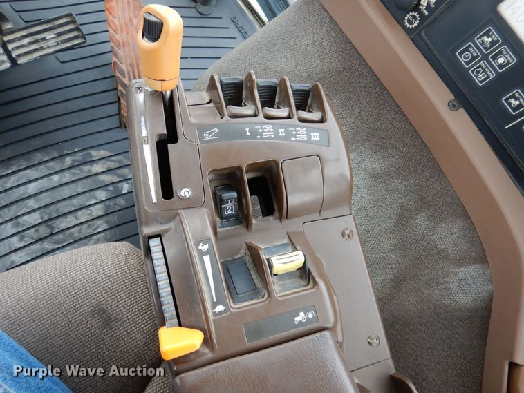 image for item KW9699 2007 John Deere 7830  MFWD tractor