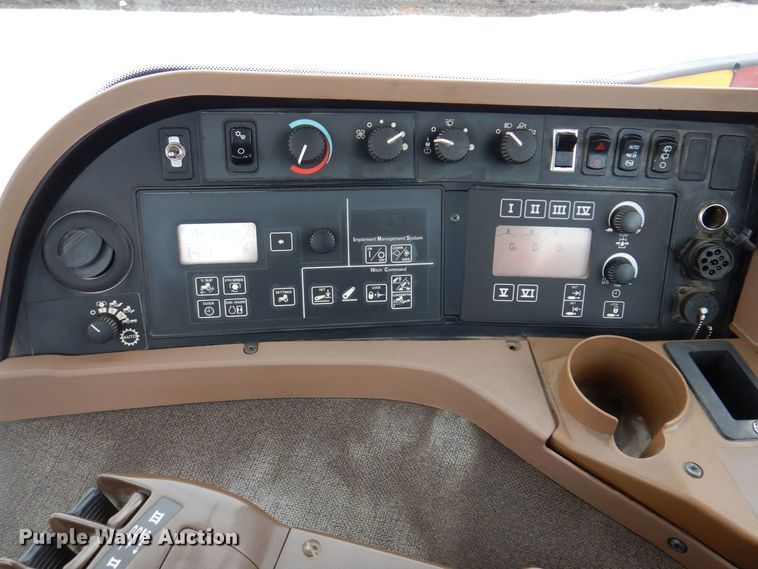 image for item KW9699 2007 John Deere 7830  MFWD tractor