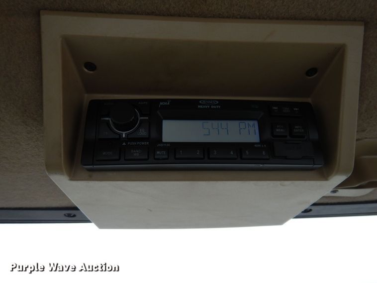 image for item KW9699 2007 John Deere 7830  MFWD tractor