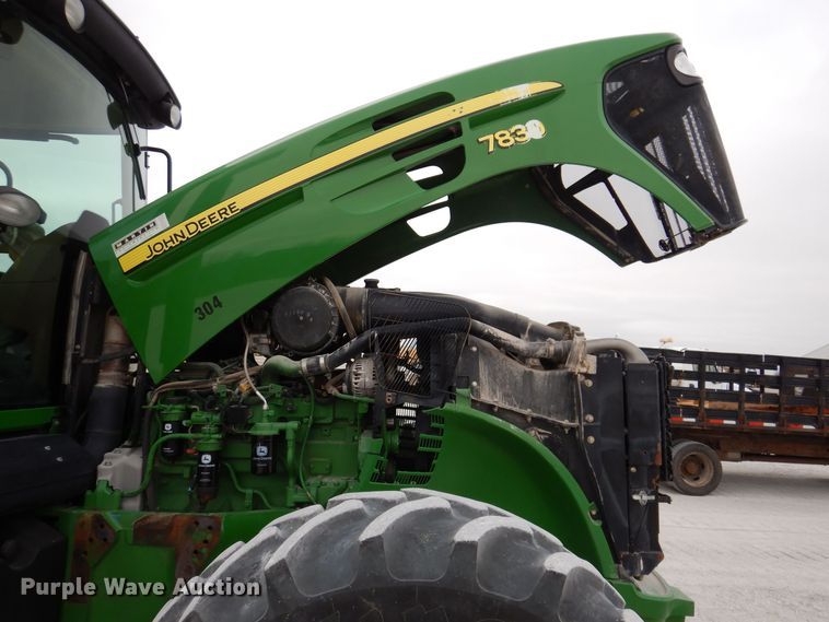image for item KW9699 2007 John Deere 7830  MFWD tractor