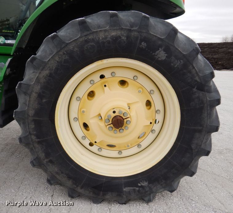 image for item KW9699 2007 John Deere 7830  MFWD tractor
