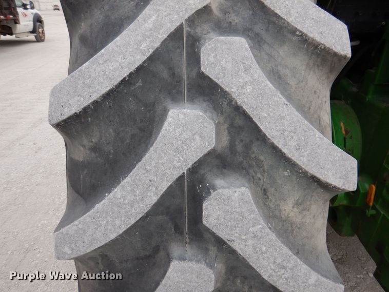 image for item KW9699 2007 John Deere 7830  MFWD tractor