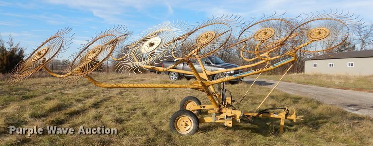 image for item KW9778 Vermeer WR24  hay rake