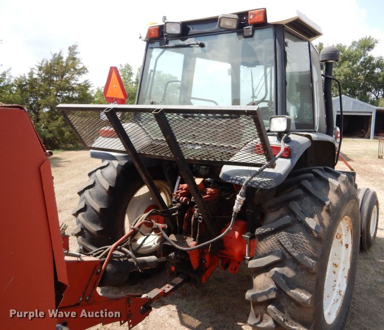 image for item LB9910 2000 New Holland TS100  tractor