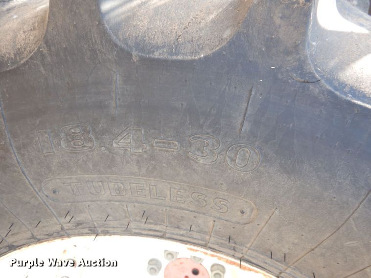 image for item LB9910 2000 New Holland TS100  tractor