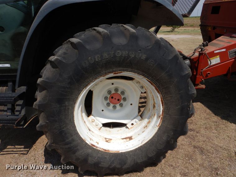 image for item LB9910 2000 New Holland TS100  tractor