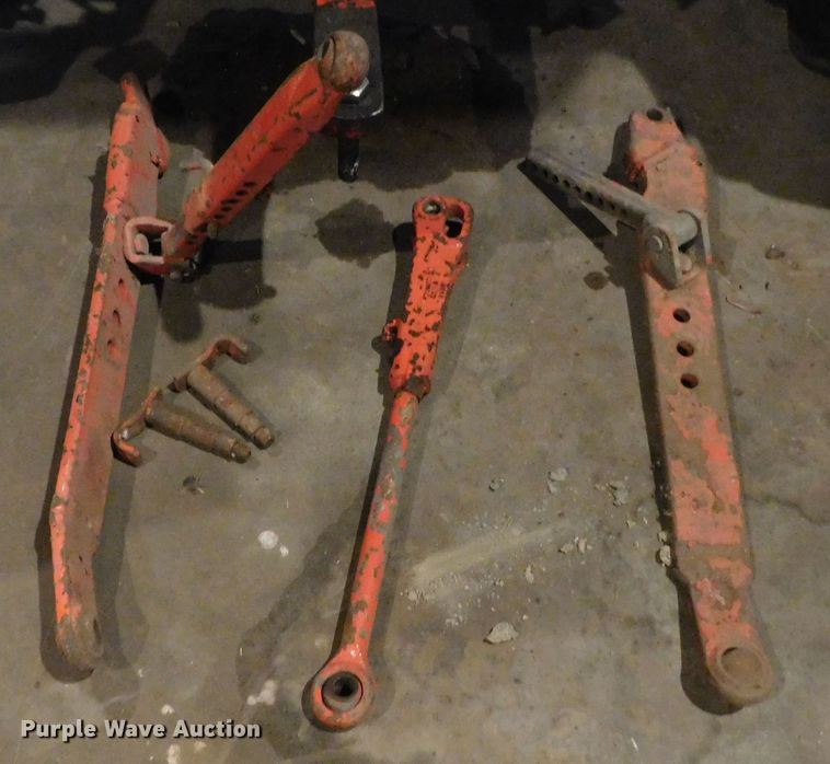 image for item LB9910 2000 New Holland TS100  tractor