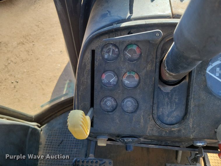 image for item LG9307 1980 John Deere 4640  tractor