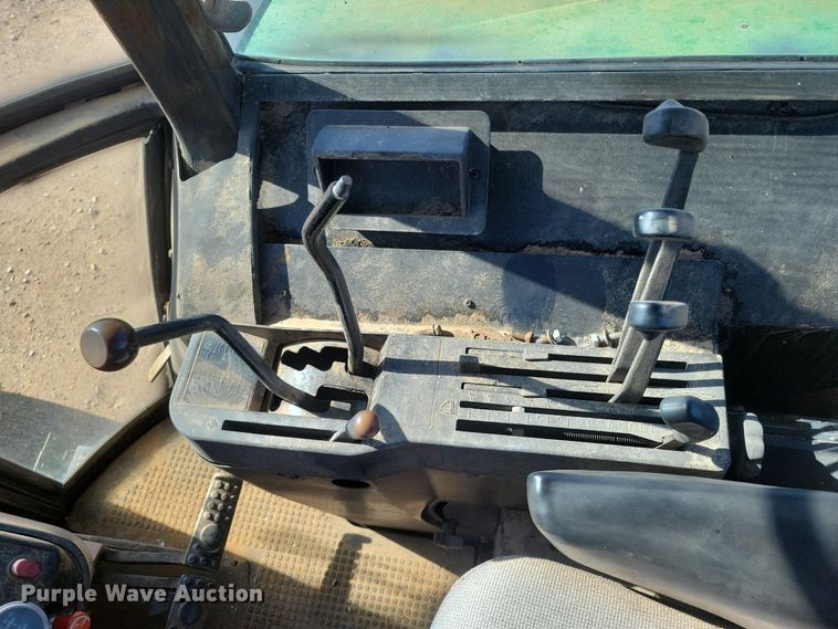 image for item LG9307 1980 John Deere 4640  tractor