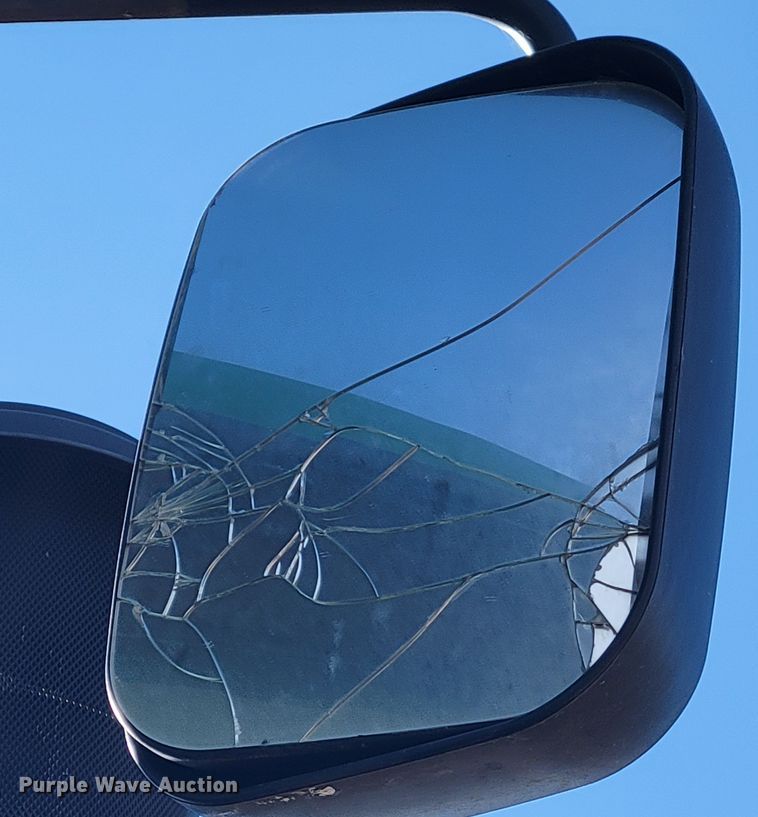 image for item LG9317 2012 John Deere 9360R  4WD tractor