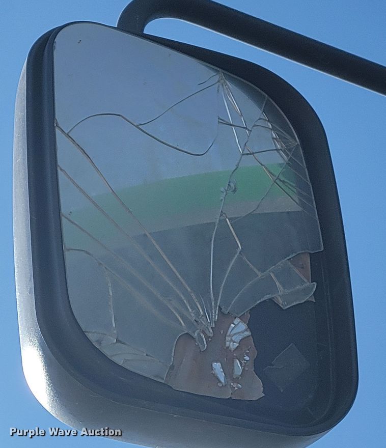 image for item LG9317 2012 John Deere 9360R  4WD tractor