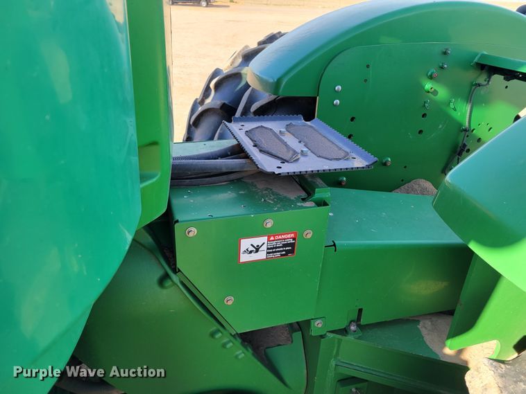 image for item LG9317 2012 John Deere 9360R  4WD tractor