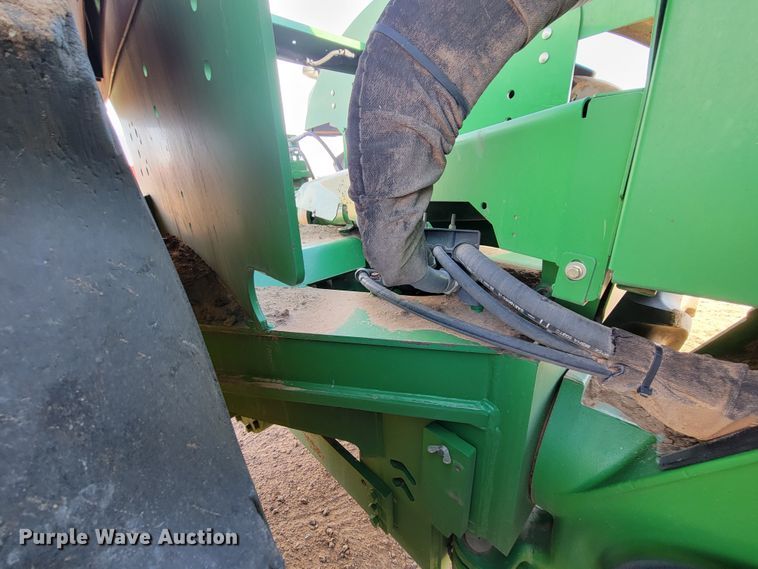 image for item LG9317 2012 John Deere 9360R  4WD tractor