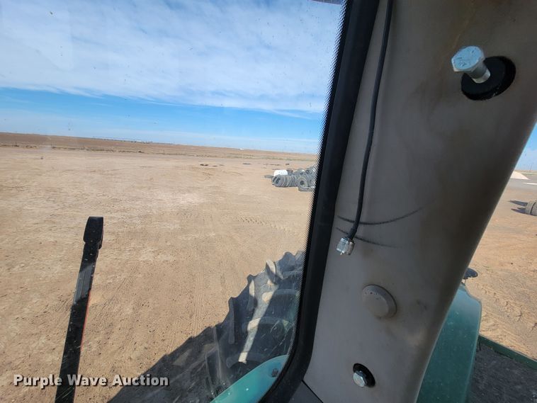 image for item LG9317 2012 John Deere 9360R  4WD tractor