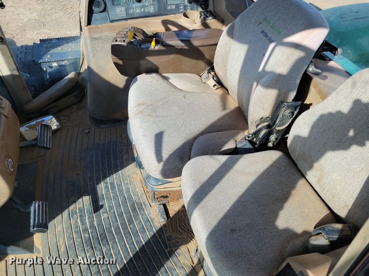 image for item LG9318 2007 John Deere 9430 4WD tractor