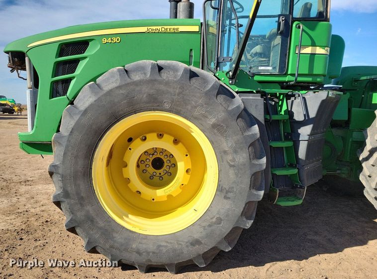 image for item LG9318 2007 John Deere 9430 4WD tractor