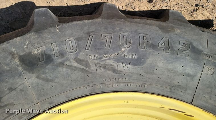 image for item LG9318 2007 John Deere 9430 4WD tractor